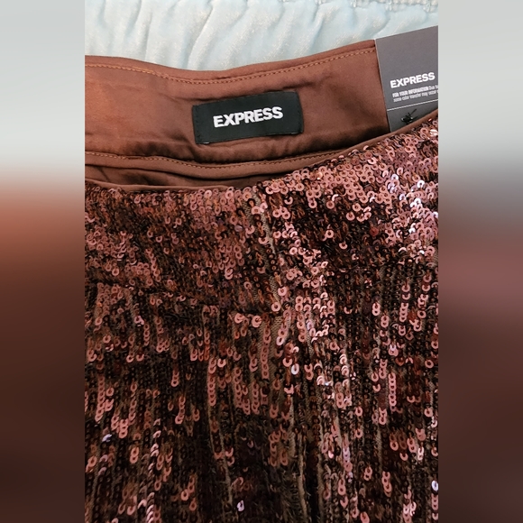 NWT Express High Waisted Sequin Pleated Cropped Pants in Rich Espresso - Small - Picture 4 of 8
